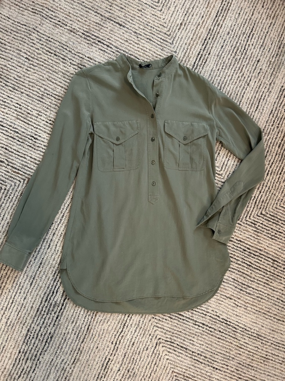 Joseph Olive Green 100% Silk Utility Top Blouse Size 36 US 4 Button Front Small